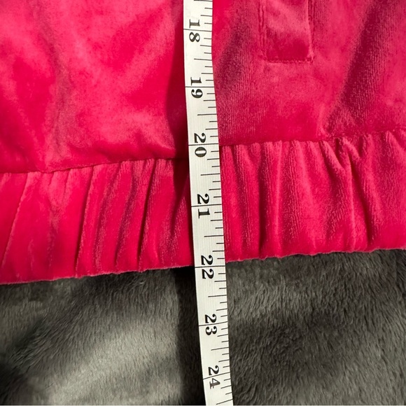 Juicy Couture Girls Velour Zip‎ Up Hoodie in Pink Size Large or adult XS - Picture 9 of 9